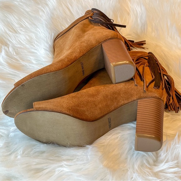 Suede & Fringe Booties by Nine West - Size 8.5 M - Picture 5 of 6